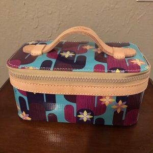 Consuela mini train case
